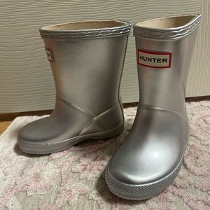 Hunter toddler boots-silver-never worn